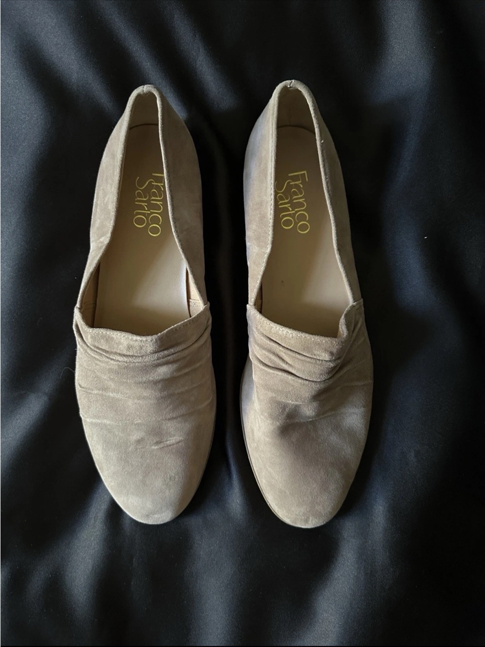 Franco Sarto Women’s Loafer Heels Taupe Suede Slip On Dress Shoes Size 8
